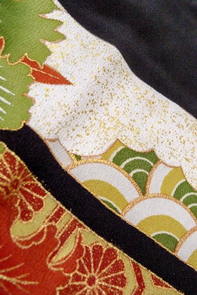 Photo14: O0509G Vintage Japanese kimono   Black TOMESODE formal for women / Silk. Orchid, Tagasode motif  (Grade B) (14)
