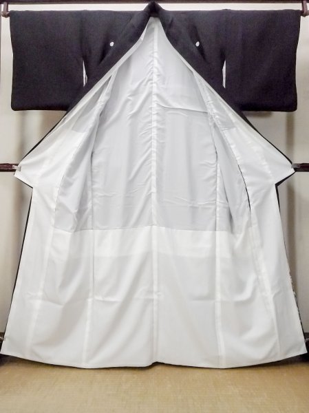 Photo3: O0509I Used Japanese kimono   Black TOMESODE formal for women / Synthetic. Peony,   (Grade B) (3)