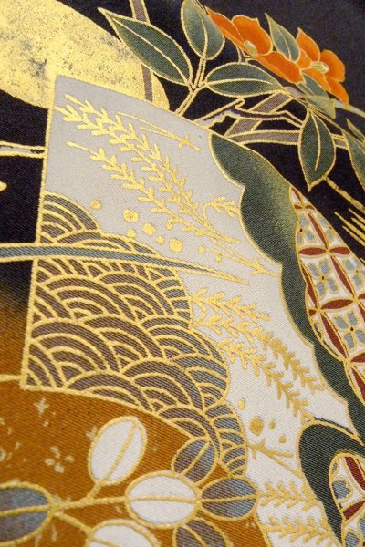 Photo14: O0509I Used Japanese kimono   Black TOMESODE formal for women / Synthetic. Peony,   (Grade B) (14)