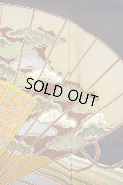 Photo8: O0509J Vintage Japanese kimono   Black TOMESODE formal for women / Silk. Chrysanthemum,   (Grade B) (8)