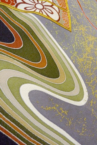 Photo14: O0509J Vintage Japanese kimono   Black TOMESODE formal for women / Silk. Chrysanthemum,   (Grade B) (14)