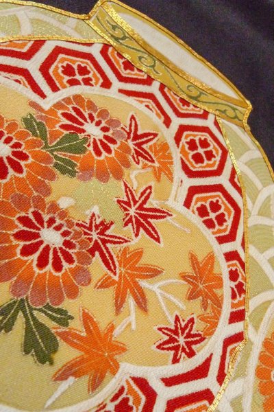 Photo11: O0509L Vintage Japanese kimono   Black TOMESODE formal for women / Silk. Peony,   (Grade B) (11)