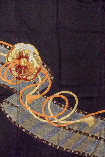 Photo5: O0509N Vintage Japanese kimono   Black TOMESODE formal for women / Silk. KUMIHIMO rope with tassels, Screen motif  (Grade B) (5)