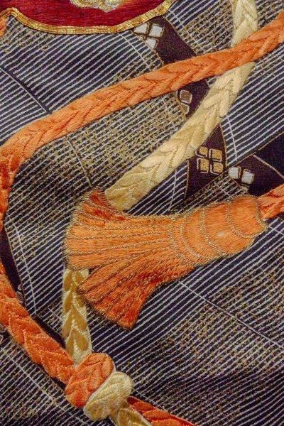 Photo8: O0509N Vintage Japanese kimono   Black TOMESODE formal for women / Silk. KUMIHIMO rope with tassels, Screen motif  (Grade B) (8)