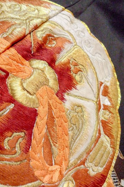 Photo11: O0509N Vintage Japanese kimono   Black TOMESODE formal for women / Silk. KUMIHIMO rope with tassels, Screen motif  (Grade B) (11)