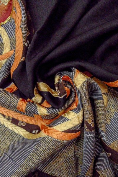 Photo15: O0509N Vintage Japanese kimono   Black TOMESODE formal for women / Silk. KUMIHIMO rope with tassels, Screen motif  (Grade B) (15)