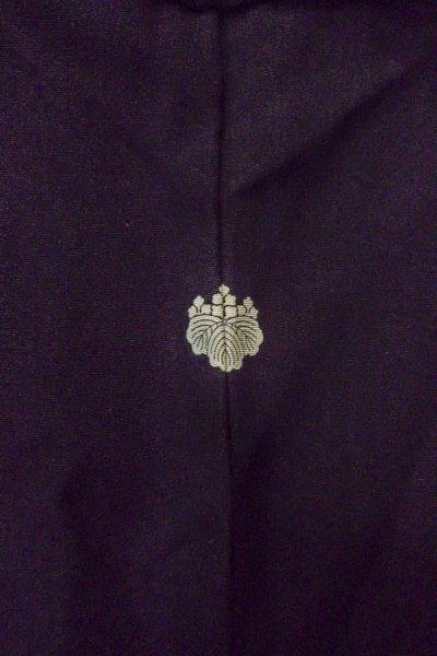 Photo4: O0509O Used Japanese kimono   Black TOMESODE formal for women / Silk. SAKURA cherry blossom,   (Grade B) (4)