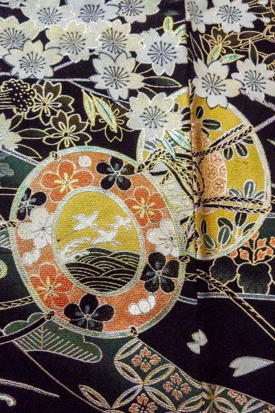 Photo7: O0509O Used Japanese kimono   Black TOMESODE formal for women / Silk. SAKURA cherry blossom,   (Grade B) (7)