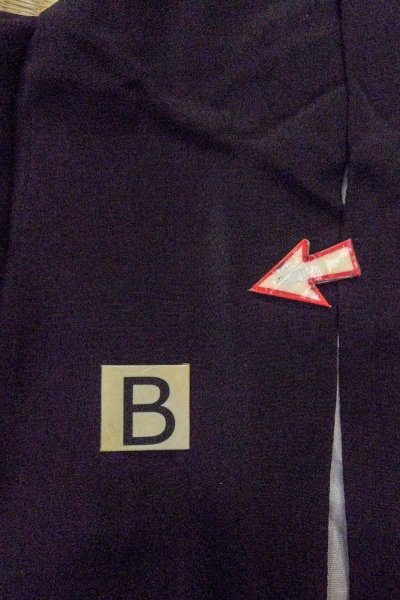 Photo16: O0509P Used Japanese kimono   Black TOMESODE formal for women / Silk. Tree,   (Grade C) (16)