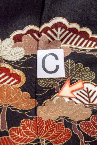 Photo18: O0509Q Vintage Japanese kimono   Black TOMESODE formal for women / Silk. Chrysanthemum,   (Grade C) (18)