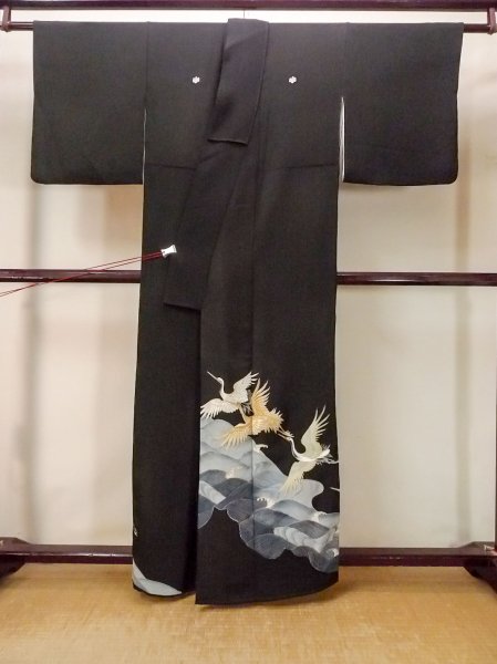 Photo2: O0509S Vintage Japanese kimono   Black TOMESODE formal for women / Silk. Crane,   (Grade C) (2)