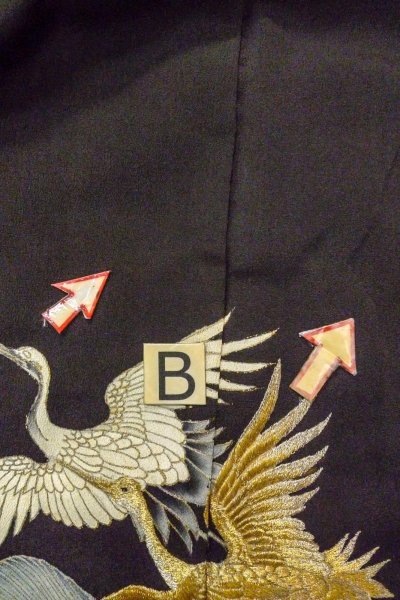 Photo17: O0509S Vintage Japanese kimono   Black TOMESODE formal for women / Silk. Crane,   (Grade C) (17)