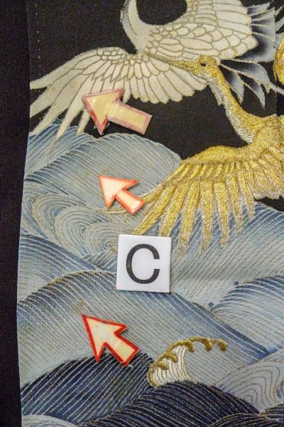 Photo18: O0509S Vintage Japanese kimono   Black TOMESODE formal for women / Silk. Crane,   (Grade C) (18)