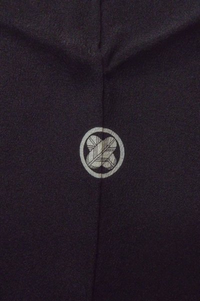 Photo4: O0509T Vintage Japanese kimono   Black TOMESODE formal for women / Silk. Pine tree/branch/needle,   (Grade B) (4)