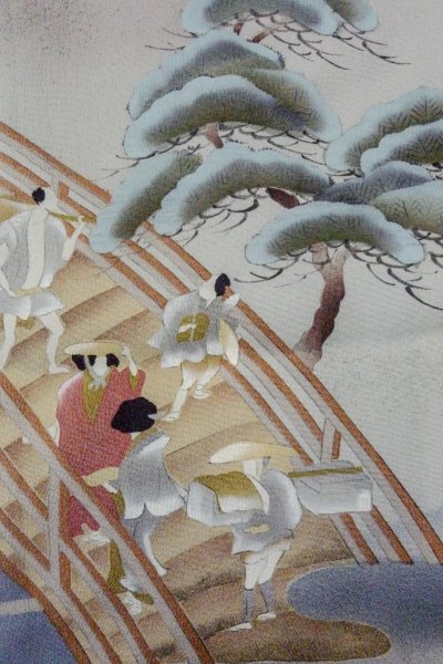 Photo7: O0509T Vintage Japanese kimono   Black TOMESODE formal for women / Silk. Pine tree/branch/needle,   (Grade B) (7)