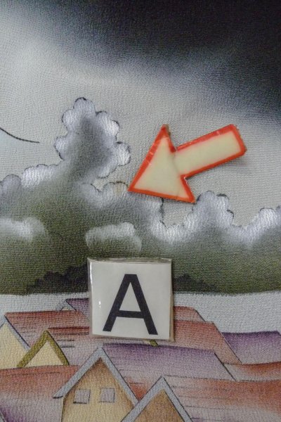 Photo16: O0509T Vintage Japanese kimono   Black TOMESODE formal for women / Silk. Pine tree/branch/needle,   (Grade B) (16)