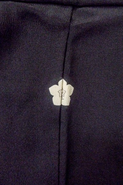 Photo4: Mint O0509V Vintage Japanese kimono   Black TOMESODE formal for women / Silk. UME plum bloom,   (Grade A) (4)