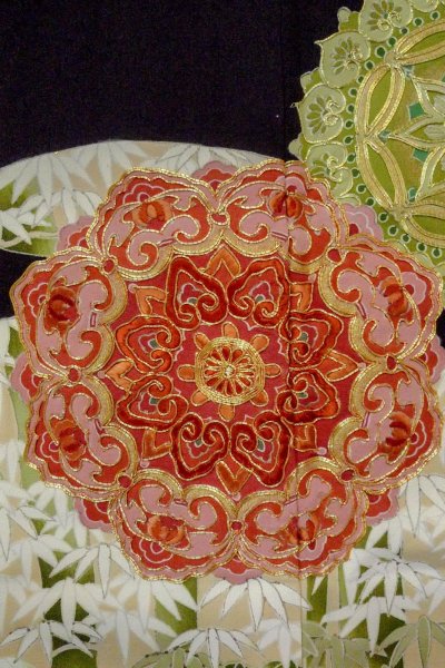 Photo7: O0509W Vintage Japanese kimono   Black TOMESODE formal for women / Silk. Chrysanthemum,   (Grade B) (7)