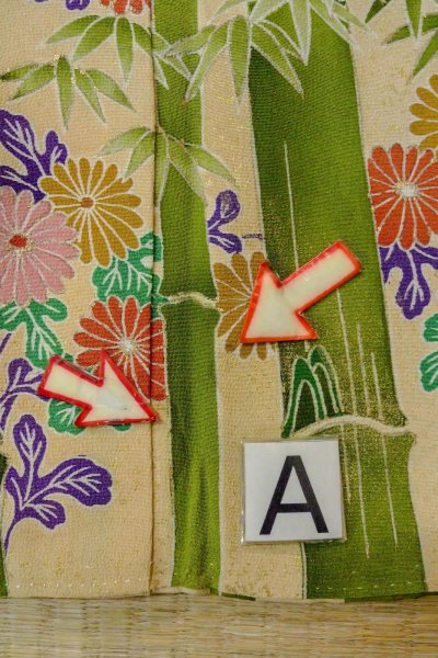 Photo18: O0509W Vintage Japanese kimono   Black TOMESODE formal for women / Silk. Chrysanthemum,   (Grade B) (18)