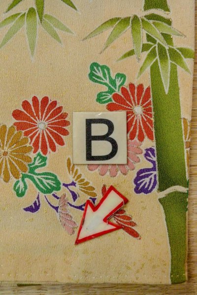 Photo19: O0509W Vintage Japanese kimono   Black TOMESODE formal for women / Silk. Chrysanthemum,   (Grade B) (19)