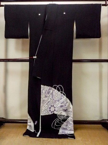 Photo2: O0509X Vintage Japanese kimono   Black TOMESODE formal for women / Silk. UME plum bloom, Silver embroidery  (Grade C) (2)