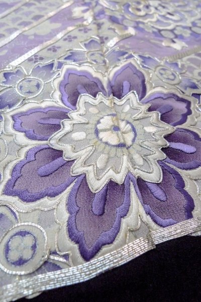 Photo12: O0509X Vintage Japanese kimono   Black TOMESODE formal for women / Silk. UME plum bloom, Silver embroidery  (Grade C) (12)