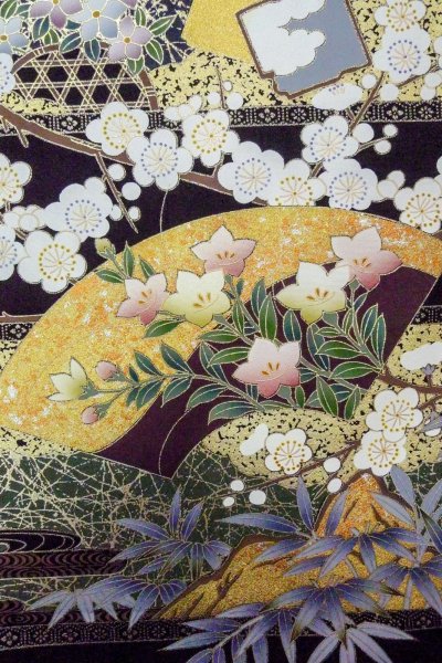 Photo9: O0509Y Vintage Japanese kimono   Black TOMESODE formal for women / Silk. UME plum bloom,   (Grade B) (9)