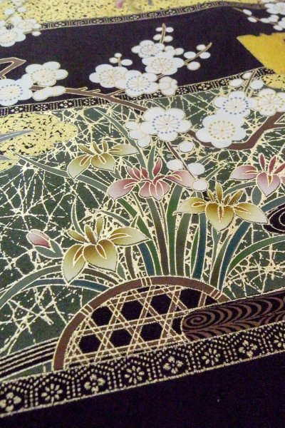 Photo13: O0509Y Vintage Japanese kimono   Black TOMESODE formal for women / Silk. UME plum bloom,   (Grade B) (13)