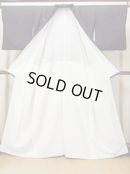 Photo3: O0509Z Vintage Japanese kimono   Black TOMESODE formal for women / Silk. Peony,   (Grade B) (3)