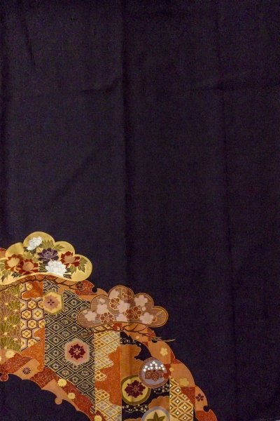 Photo7: O0509Z Vintage Japanese kimono   Black TOMESODE formal for women / Silk. Peony,   (Grade B) (7)