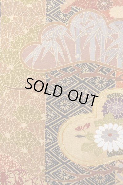 Photo9: O0509Z Vintage Japanese kimono   Black TOMESODE formal for women / Silk. Peony,   (Grade B) (9)