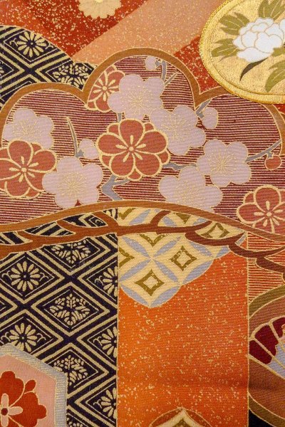 Photo11: O0509Z Vintage Japanese kimono   Black TOMESODE formal for women / Silk. Peony,   (Grade B) (11)