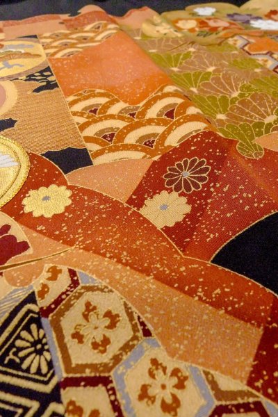 Photo15: O0509Z Vintage Japanese kimono   Black TOMESODE formal for women / Silk. Peony,   (Grade B) (15)