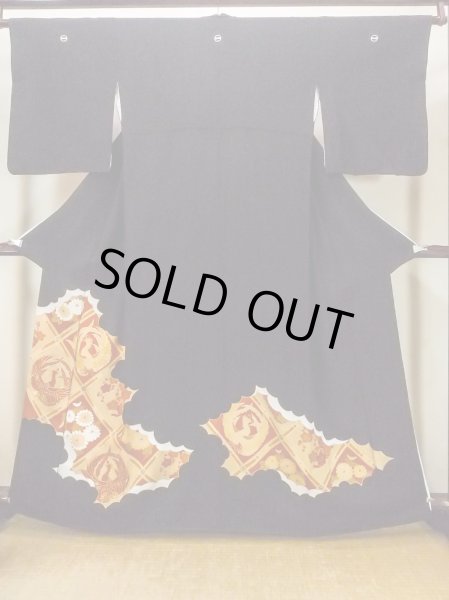 Photo1: O0510C Vintage Japanese kimono   Black TOMESODE formal for women / Silk. Chrysanthemum,   (Grade B) (1)