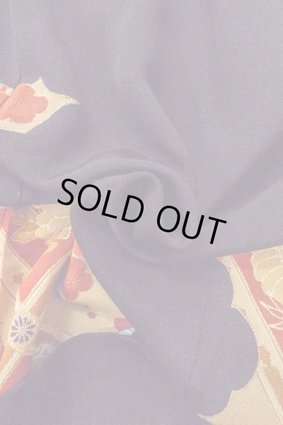 Photo15: O0510C Vintage Japanese kimono   Black TOMESODE formal for women / Silk. Chrysanthemum,   (Grade B) (15)