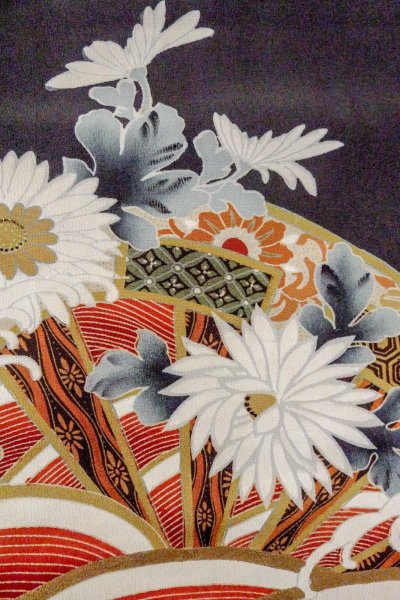 Photo9: O0510D Vintage Japanese kimono   Black TOMESODE formal for women / Silk. Chrysanthemum, There are stains all over.  (Grade D) (9)