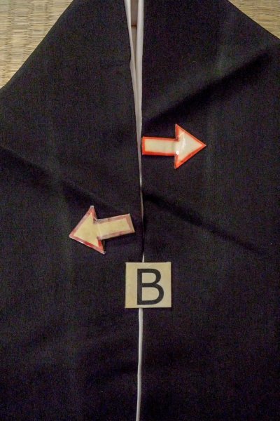 Photo19: O0510D Vintage Japanese kimono   Black TOMESODE formal for women / Silk. Chrysanthemum, There are stains all over.  (Grade D) (19)