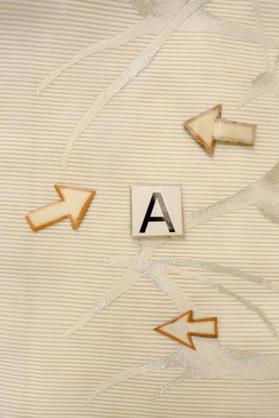 Photo13: O0528Z Vintage Japanese Kimono   Off White  NAGOYA OBI sash Abstract pattern Linen. (Grade C) (13)