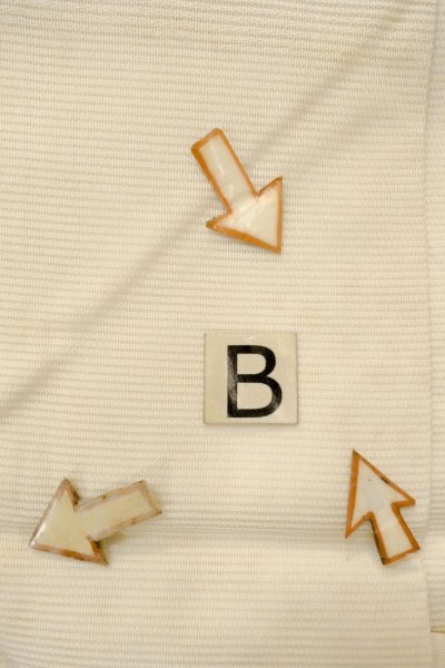 Photo14: O0528Z Vintage Japanese Kimono   Off White  NAGOYA OBI sash Abstract pattern Linen. (Grade C) (14)