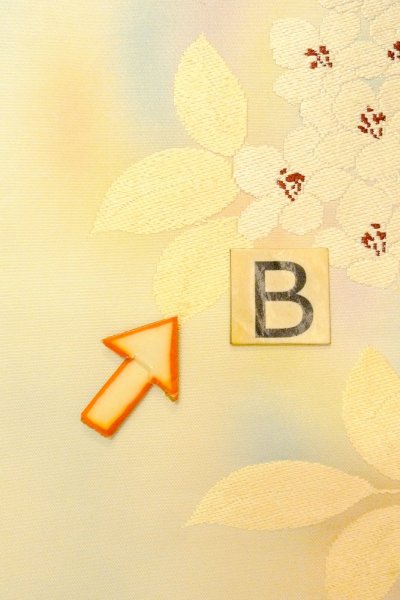 Photo13: O0607A Vintage Japanese Kimono   Ivory  NAGOYA OBI sash Flower Silk. (Grade B) (13)