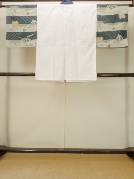 Photo2: O0624B Vintage Japanese kimono   Off White Men's Juban for men / Cotton. Landscape, Sleeves: silk, attached callor: synthetic  (Grade C) (2)
