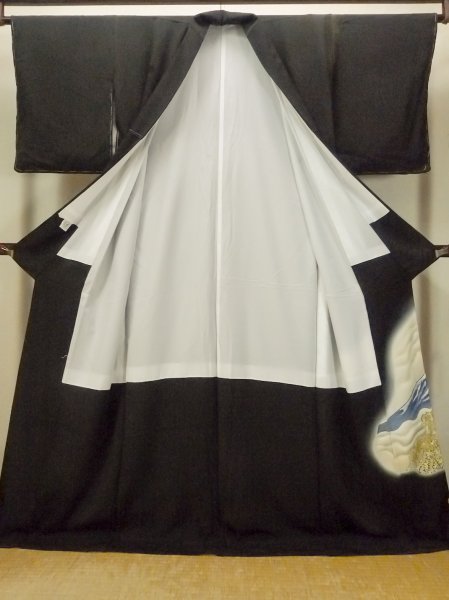 Photo3: O0624E Vintage Japanese kimono   Black TOMESODE formal for women / Silk. Cloud, Discolored all over.  (Grade C) (3)