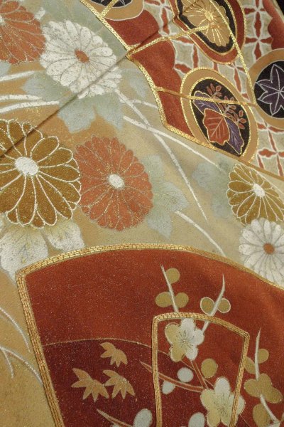 Photo13: O0624F Vintage Japanese kimono   Black TOMESODE formal for women / Silk. Chrysanthemum,   (Grade C) (13)