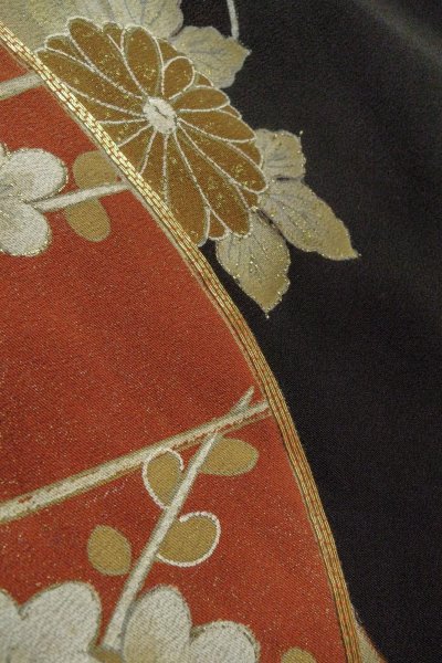 Photo14: O0624F Vintage Japanese kimono   Black TOMESODE formal for women / Silk. Chrysanthemum,   (Grade C) (14)