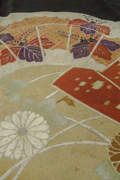 Photo16: O0624F Vintage Japanese kimono   Black TOMESODE formal for women / Silk. Chrysanthemum,   (Grade C) (16)