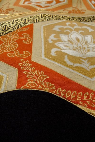 Photo14: O0624G Vintage Japanese kimono   Black TOMESODE formal for women / Silk. Chinese flower,   (Grade D) (14)