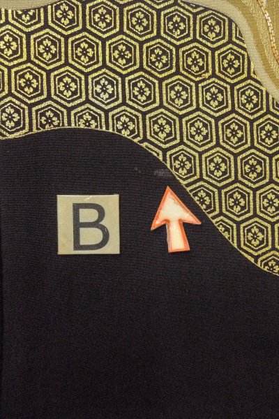 Photo19: O0624G Vintage Japanese kimono   Black TOMESODE formal for women / Silk. Chinese flower,   (Grade D) (19)