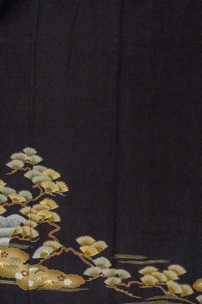 Photo5: O0624H Vintage Japanese kimono   Black TOMESODE formal for women / Synthetic. Flower,   (Grade D) (5)