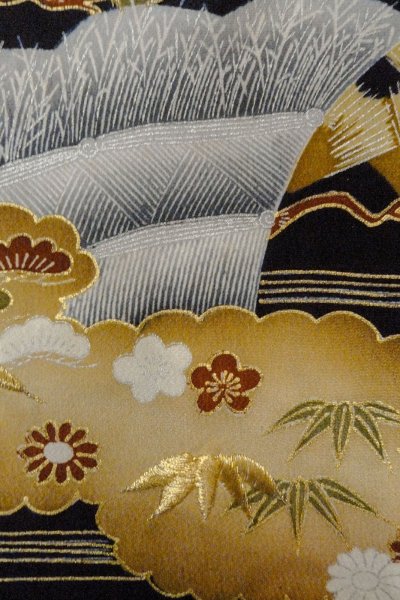 Photo8: O0624H Vintage Japanese kimono   Black TOMESODE formal for women / Synthetic. Flower,   (Grade D) (8)