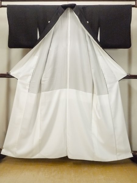 Photo3: O0624I Vintage Japanese kimono   Black TOMESODE formal for women / Silk. UME plum bloom,   (Grade B) (3)